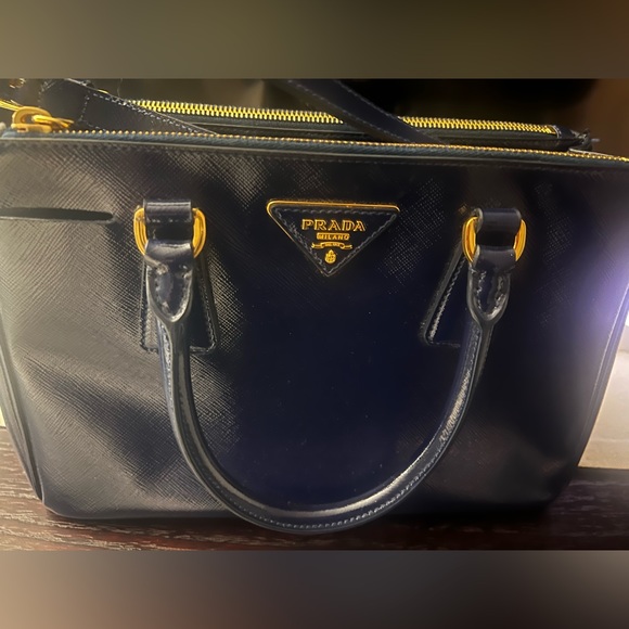 Royal Prada Saffiano bag - Picture 7 of 8